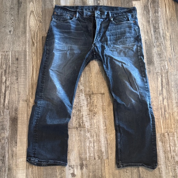 Levi's Men's Relaxed Fit Dark Blue Jeans - Picture 1 of 4